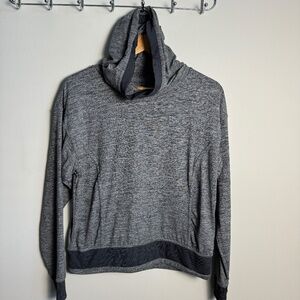 Mondetta Women's Long Sleeve Performance T-Shirt Hoodie Gray Size Small Athletic